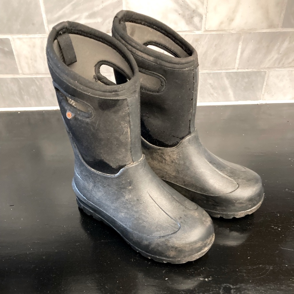 Bogs winter boots size 3